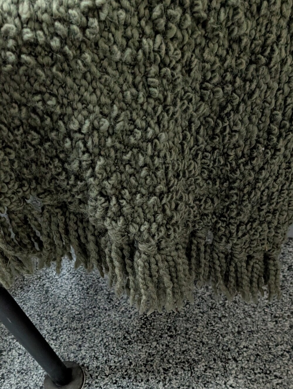 Boll And Branch Cozy Bouclé Throw Blanket. Color Green - Picture 3 of 10